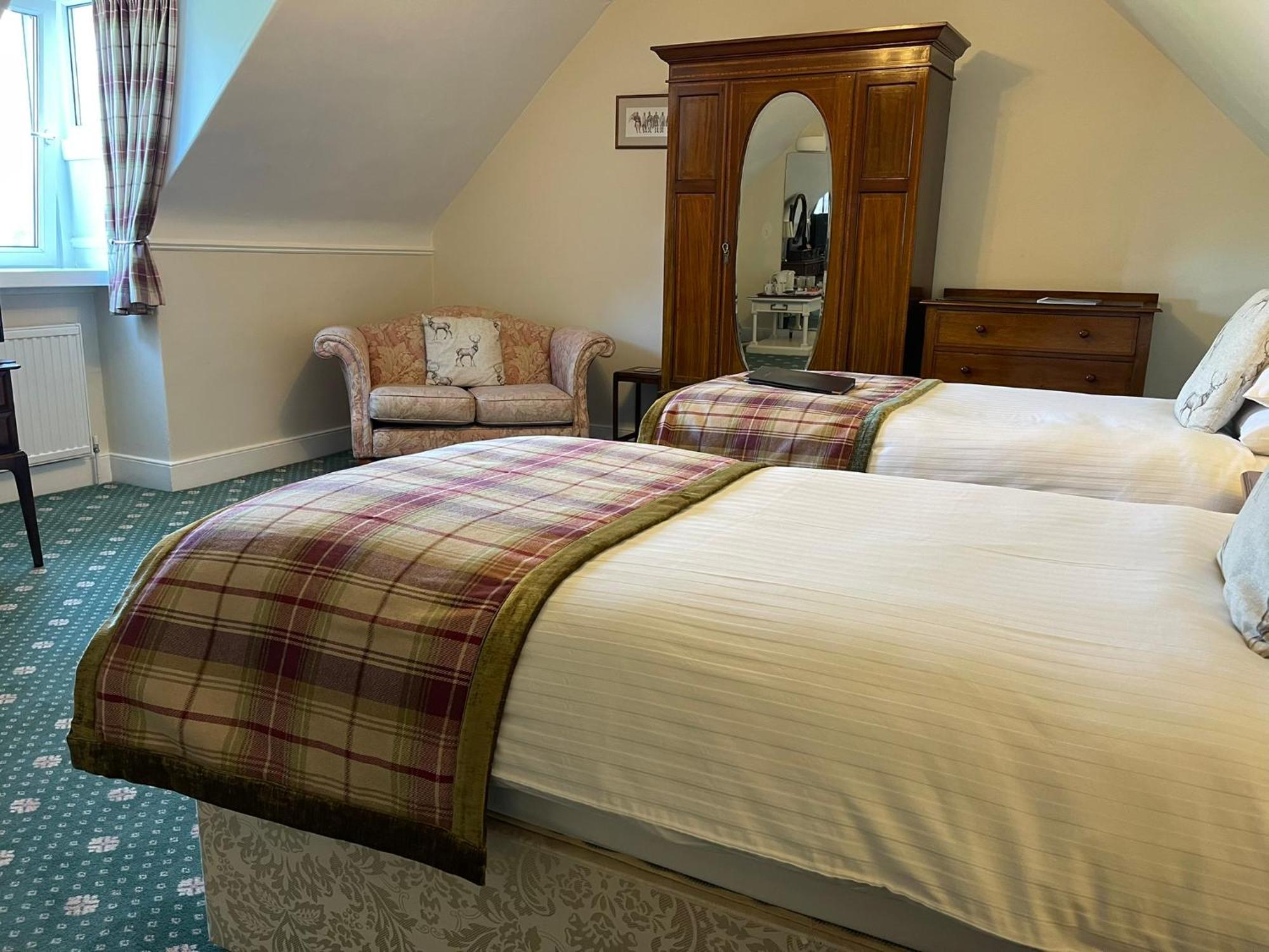 Ravenscourt House, Guest House Grantown-on-Spey Exterior foto